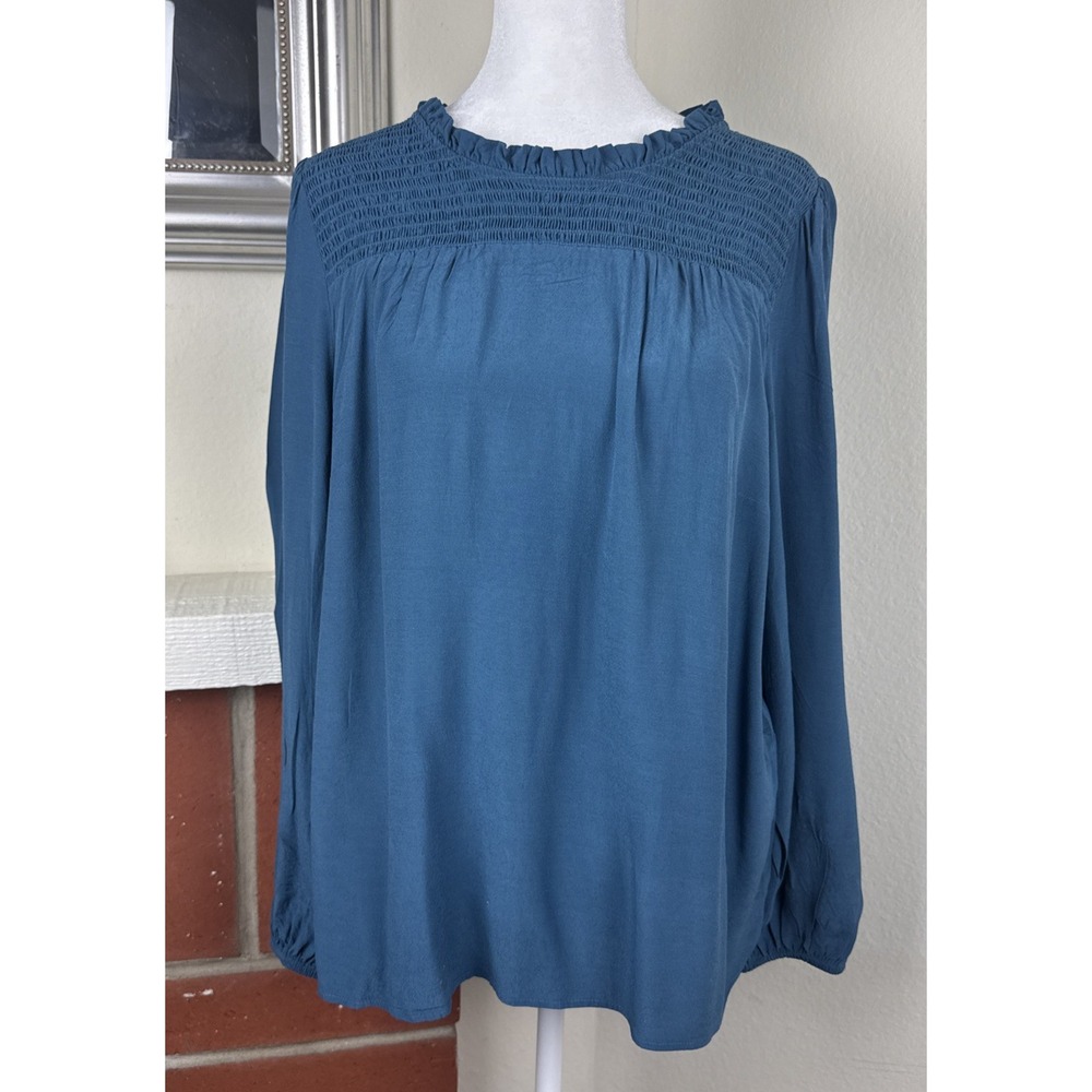Talbots Blouse Women's Large Blue Smocked Long Sleeve Pullover Jewel Neck Ruffle